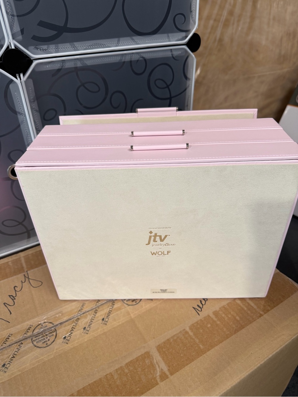 WOLF Pink Three-Tier Jewelry Organizer with Clear Display Top - Picture 3 of 9
